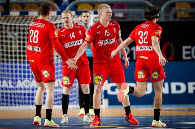 Team Denmark players during the IHF World Championship, WM, Weltmeisterschaft 2021 Egypt, Main Round, Denmark vs Croatia, Cairo Stadium Hall 1, Cairo, Egypt, 25.01.2021, Copyright: xJozoxCabrajax xkolektiffx 