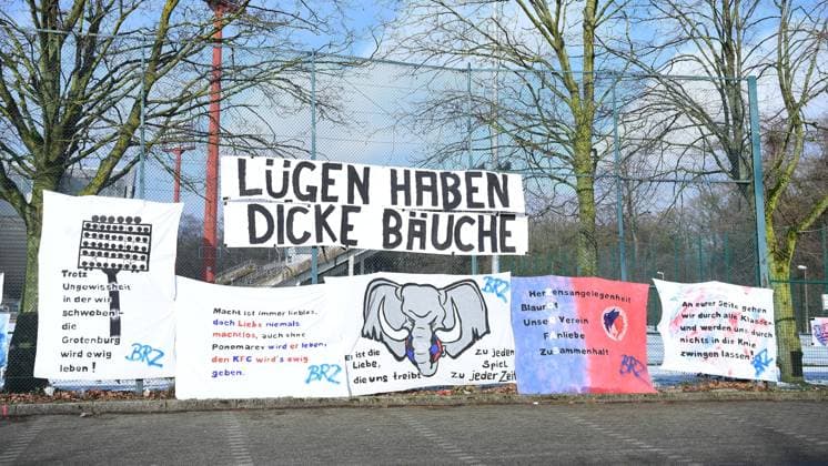 Banners of the KFC Uerdingen fans on 24 01 2021 in front of the Grotenburg in Krefeld xHDx