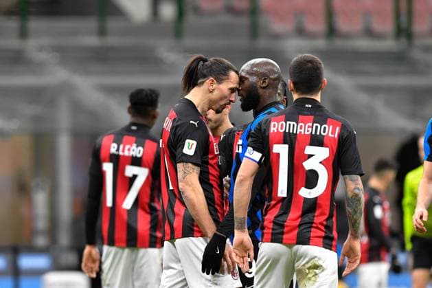 Inter v AC Milan, Coppa Italia, football, Milano, Italy Milano, Italy. 26th, January 2021. Zlatan Ibrahimovic (11) of AC Milan and Romelu Lukaku (9) of Inter seen in the Coppa Italia match between Inter and AC Milan at San Siro in Milano. Milano Italy  Copyright: xGonzalesxPhoto TommasoxFimianox