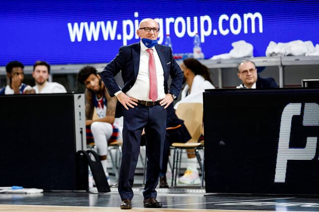 Head coach Luca Dalmonte Fortitudi Bologna Basketball Champions League 2020 21, group stage matchday 8, Brose Bamberg Fortitudo Bologna 27 01 2021, Bamberg, Brose Arena ASV Autoren Nummer Copyright: DanielxLöb