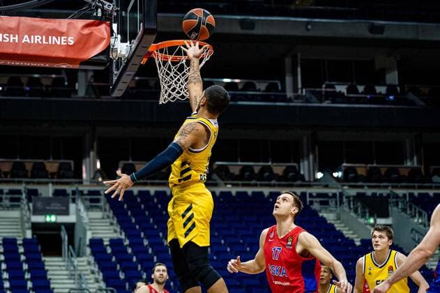 Basketball Berlin 27 01 2021 Season 2020 2021 Euroleague Regular Season Alba Berlin vs ZSKA Moscow Peyton Siva Alba Berlin, No 03 Johannes Voigtmann Moscow, No 17