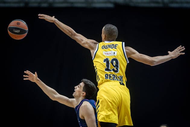 Basketball Berlin 29 01 2021 Season 2020 2021 Euroleague Regualar Season Alba Berlin vs Real Madrid Carlos Alocen Real Madrid, No 12 Louis Olinde Alba Berlin, No 19