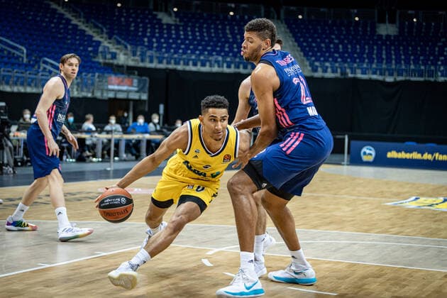 Basketball Berlin 29 01 2021 Season 2020 2021 Euroleague Regualar Season Alba Berlin vs Real Madrid Maodo Lo Alba Berlin, No 00 Walter Tavares Real Madrid, No 22