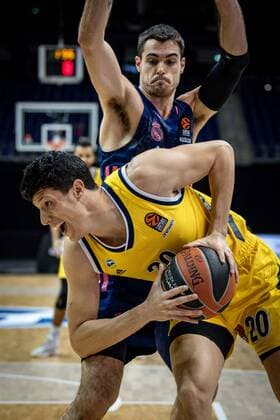 Basketball Berlin 29 01 2021 Season 2020 2021 Euroleague Regualar Season Alba Berlin vs Real Madrid Simone Fontecchio Alba Berlin, No 20 Alberto Abalde Real Madrid, No 06