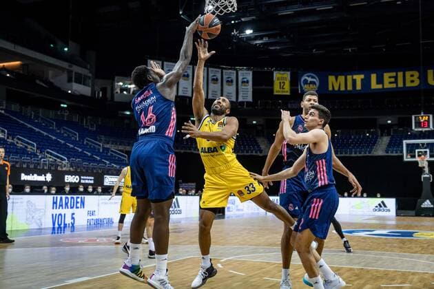 Basketball Berlin 29 01 2021 Season 2020 2021 Euroleague Regualar Season Alba Berlin vs Real Madrid Jayson Granger Alba Berlin, No 33 Usman Garuba Real Madrid, No 16