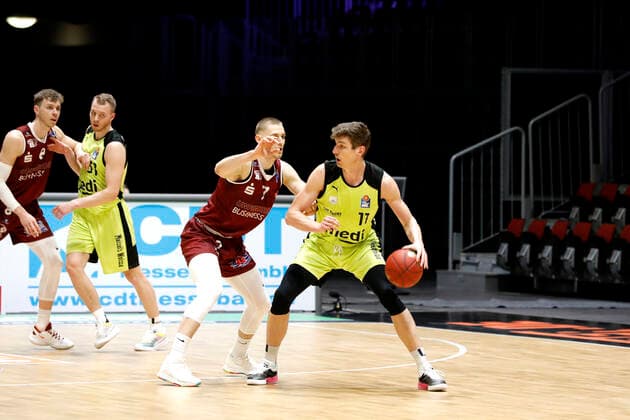 30 01 2021, easyCredit Basketball Bundesliga, BBL, season 2020 2021, men, Chemnitz Niners Medi Bayreuth Andreas Seiferth, Medi Bayreuth, Jonas Richter, Niners Chemnitz Chemnitz Fair Chemnitz Saxony Germany