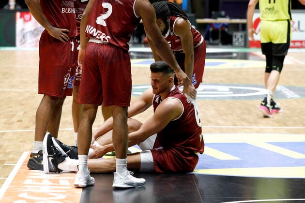 30 01 2021, easyCredit Basketball Bundesliga, BBL, 2020 2021 season, men, Chemnitz Niners Medi Bayreuth Filip Stanic, Niners Chemnitz, down after injury Chemnitz Messe Chemnitz Sachsen Germany