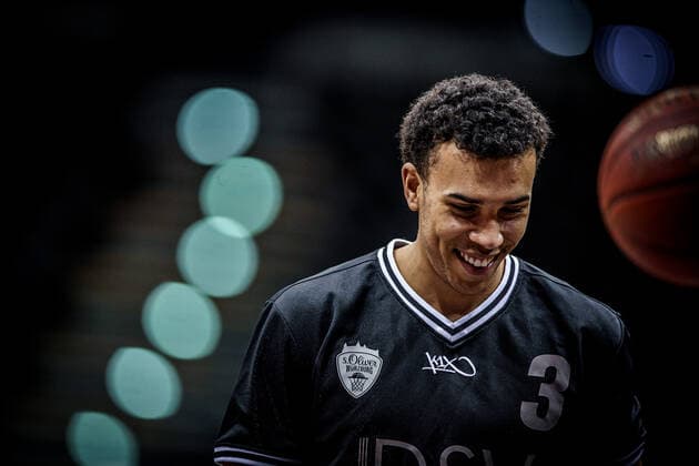 Basketball Oldenburg 30 01 2021 Season 2020 2021 easyCredit BBL 15 Matchday EWE Baskets s Oliver Würzburg Basketball Oldenburg 30 01 2021 Season 2020 2021 easyCredit BBL 15 Matchday EWE Baskets s Oliver Würzburg Tyson Ward, No 03, Würzburg editorial use only commercial use only by arrangement with the photographer Oldenburg Germany