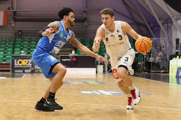 30 01 2021 Basketball Saison 2019 2020 2 Bundesliga Pro A 18 Spieltag Nürnberg Falcons Basketball Club NBC PS Karlsruhe LIONS DaMa Daniel Alexander Norl 13, PS Karlsruhe Lions Marcell Pongo 3, Nürnberg Falcons BC NBC
