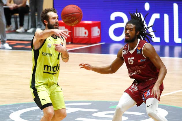 15 Matchday of the easyCredit BBL Basketball Bundesliga at Messe Chemnitz Season 2020 2021 NINERS Chemnitz vs Medi Bayreuth Bastian Doreth Medi Bayreuth 10 left Marcus Thornton NINERS Chemnitz 15 right