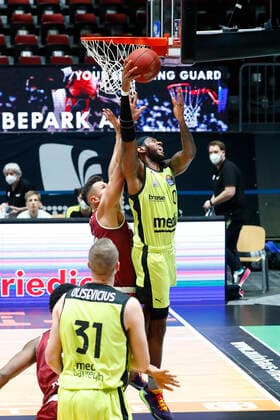 15 Matchday of the easyCredit BBL Basketball Bundesliga at Messe Chemnitz Season 2020 2021 NINERS Chemnitz vs Medi Bayreuth Dererk Pardon Medi Bayreuth 0 right Filip Stanic NINERS Chemnitz 65 left