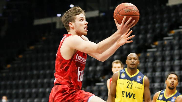 Germany , Oldenburg , EWE Arena Weser Ems Hallen , 30 01 2021, emspor, emonline, despor, deonline, EWE Baskets Oldenburg vs s Oliver Wuerzburg, easyCredit BBL, 15 Spieltag Bild Nils Haßfurther s Oliver Wuerzburg Copyright: HMBxMedia JulienxBecker