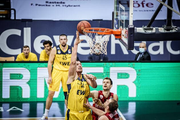Basketball Oldenburg 30 01 2021 Season 2020 2021 easyCredit BBL 15 Matchday EWE Baskets s Oliver Würzburg Basketball Oldenburg 30 01 2021 Season 2020 2021 easyCredit BBL 15 Matchday EWE Baskets s Oliver Würzburg 24, Rasid Mahalbasic, EWE Baskets Oldenburg editorial use only commercial use only by arrangement with the photographer Oldenburg Germany