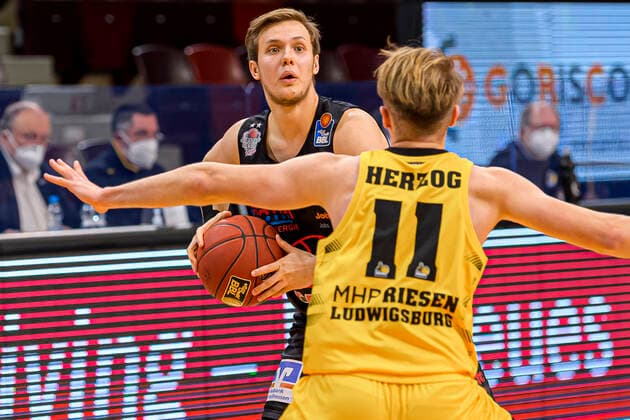 Ludwigsburg, Germany 30 January 2021 BBL 20 21 MHP Riesen Ludwigsburg vs JobStairs Giessen 46ers v li Bjarne Kraushaar Giessen , Lukas Herzog Ludwigsburg Ludwigsburg MHP Arena Baden Württemberg Germany.