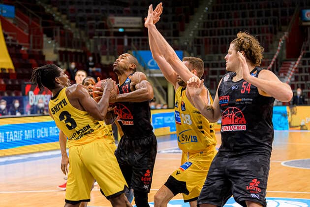 Ludwigsburg, Germany 30 January 2021 BBL 20 21 MHP Riesen Ludwigsburg vs JobStairs Giessen 46ers v li Jaleen Smith Ludwigsburg , Brandon Thomas Giessen , Jonas Wohlfarth Bottermann Ludwigsburg , John Bryant Giessen Ludwigsburg MHP Arena Baden Württemberg Germany.