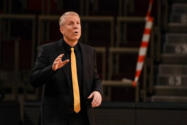 John Patrick MHP Riesen Ludwigsburg gives instructions, GER, MHP Riesen Ludwigsburg vs JobStairs Giessen 46ers, 30 01 2021, 15 Spieltag easycredit Basketball Bundesliga, Spielzeit 2020 2021 GER, MHP Riesen Ludwigsburg vs JobStairs Giessen 46ers, 30 01 2021, 15 Spieltag easycredit Basketball Bundesliga, Spielzeit 2020 2021 Ludwigsburg Copyright: xEibnerxPressefoto MichaelxMemmlerx EP_MMR