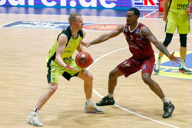 15 Matchday of the easyCredit BBL Basketball Bundesliga at Messe Chemnitz Season 2020 2021 NINERS Chemnitz vs Medi Bayreuth Osvaldas Olisevicius Medi Bayreuth 31 left Isiaha Mike NINERS Chemnitz 11 right