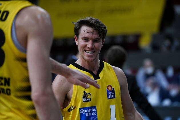 Jordan Hulls MHP Riesen Ludwigsburg cheers for victory, GER, MHP Riesen Ludwigsburg vs JobStairs Gießen 46ers, 30 01 2021, 15 Spieltag easycredit Basketball Bundesliga, Spielzeit 2020 2021 GER, MHP Riesen Ludwigsburg vs JobStairs Gießen 46ers, 30 01 2021, 15 Spieltag easycredit Basketball Bundesliga, Spielzeit 2020 2021 Ludwigsburg Copyright: xEibnerxPressefoto MichaelxMemmlerx EP_MMR