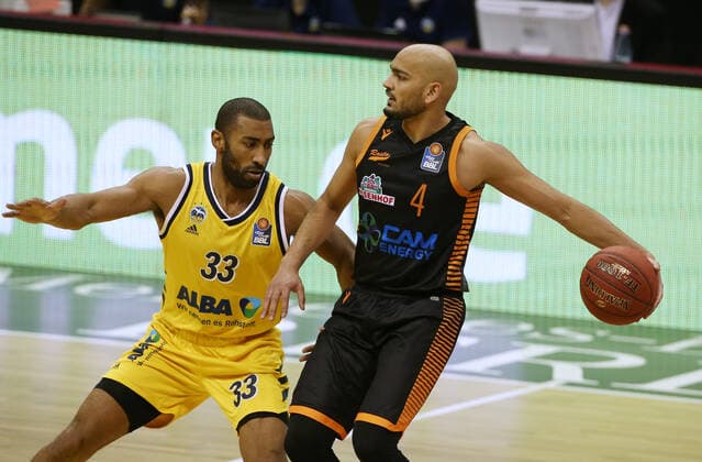 Jayson Granger, Stefan Peno action game scene duel sports basketball BBL Bundesliga men season 2020 2021 31 01 2021 ALBA Berlin vs RASTA Vechta