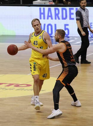 Luke Sikma, Robin Christen Action Game Scene Duel Sports Basketball BBL Bundesliga Men Season 2020 2021 31 01 2021 ALBA Berlin vs RASTA Vechta