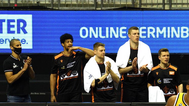 Team Jubel Vechta, 31 01 2021, BBL, Alba Berlin vs RASTA Vechta , at Mercedes Benz Arena, GER, Berlin, 31 01 2021, BBL, Alba vs RASTA Vechta Berlin Copyright: xUwexKoch xEibner-Pressefotox EP_ukh