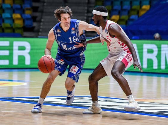 31 01 2021, xpsx, Basketball easyCredit BBL, Fraport Skyliners Telekom Baskets Bonn v l Joe Rahon Fraport Sykliners , Josh Hagins Telekom Baskets Bonn emspor Frankfurt am Main.