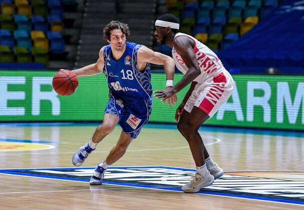 31 01 2021, xpsx, Basketball easyCredit BBL, Fraport Skyliners Telekom Baskets Bonn v l Joe Rahon Fraport Sykliners , Josh Hagins Telekom Baskets Bonn emspor Frankfurt am Main.