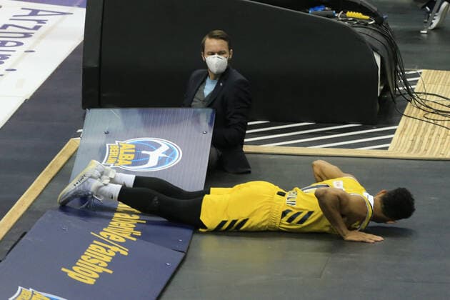 DEU, 1 BBL Alba Berlin vs RASTA Vechta , 31 01 2021, Mercedes Benz Arena, Berlin, DEU, 1 BBL Alba Berlin vs RASTA Vechta , in picture Maodo Lo ALBA Berlin 0 , hard landing nordphotoxGmbHx xEngler nph00076