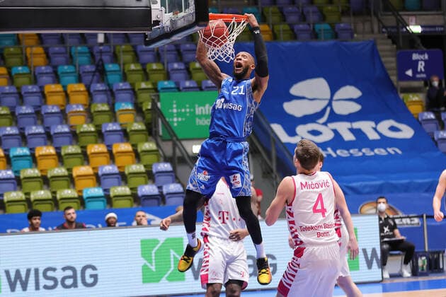 Fraport Skyliners Telekom Baskets Bonn, easyCredit BBL dunk by Kamari Murphy Fraport Skyliners, 21 basketball match of the easyCredit BBL between Fraport Skyliners and Telekom Baskets Bonn on 31 January 2021 at Fraport Arena in Frankfurt am Main , Frankfurt am Main Hesse Germany Fraport Arena