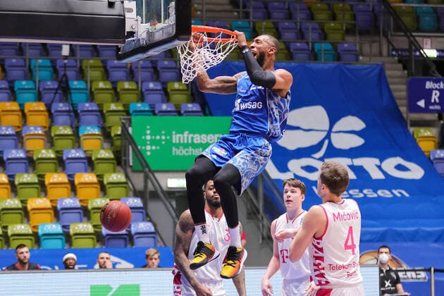 Fraport Skyliners Telekom Baskets Bonn, easyCredit BBL dunk by Kamari Murphy Fraport Skyliners, 21 basketball match of the easyCredit BBL between Fraport Skyliners and Telekom Baskets Bonn on 31 January 2021 at Fraport Arena in Frankfurt am Main , Frankfurt am Main Hesse Germany Fraport Arena