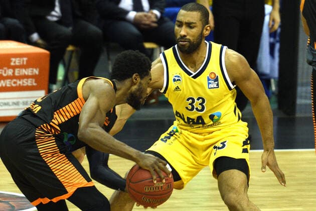 v l Jordan Barnett Rasta Vechta, Jayson Granger Alba, 31 01 2021, BBL, Alba Berlin vs RASTA Vechta , at Mercedes Benz Arena, GER, Berlin, 31 01 2021, BBL, Alba vs RASTA Vechta Berlin Copyright: xUwexKoch xEibner-Pressefotox EP_ukh