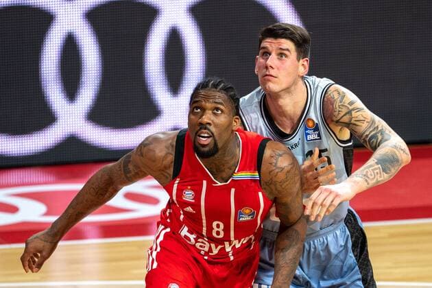 Jalen Reynolds 8 FC Bayern , Bogdan Radosavljevic 15 Crailsheim Merlins , FC Bayern Basketball vs Crailsheim Merlins, BBL, 31 01 2021 Muenchen Bayern Germany Copyright: xkolbert-press UlrichxGamelx