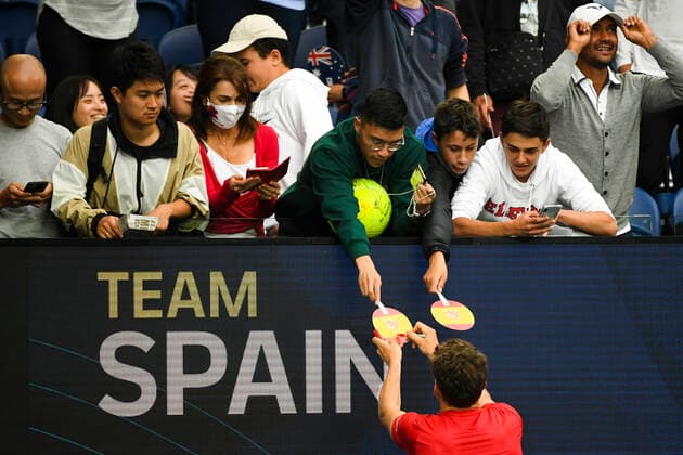 TENNIS ATP, Tennis Herren CUP, Pablo Carreno Busta of Spain interacts with fans after winning the Round 1 of the ATP Cup against John Millman of Australia at Melbourne Park in Melbourne, Tuesday, February 2, 2021. ( NO ARCHIVING, EDITORIAL USE ONLY, NO USE IN BOOKS WITHOUT CONSENT MELBOURNE VIC AUSTRALIA  Copyright: xDAVExHUNTx 20210202001517731484