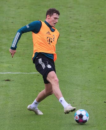 02 02 2021, FC Bayern training, Saebenerstrasse Munich, sports, in the picture Benjamin Pavard FCB