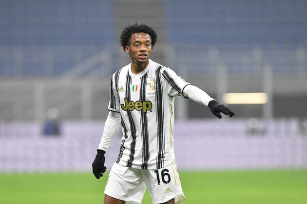 Inter Milan v Juventus, Coppa Italia, Milano, Italy Milano, Italy. 02nd, February 2021. Juan Cuadrado (16) of Juventus seen in the Coppa Italia semi-final between Inter and Juventus at San Siro in Milano. Milano Italy  Copyright: xGonzalesxPhoto TommasoxFimianox