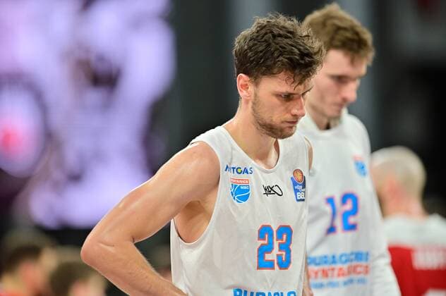 BAMBERG 03 02 2021 Basketball easycredit 1 Basketball Bundesliga 16 matchday Brose Bamberg vs Syntainics MBC Michal Michalak 32, Mitteldeutscher BC and Philipp Hartwich 12, Mitteldeutscher BC disappointed after losing to Bamberg Photo Hans Martin Issler isslerimages Brose Bamberg vs Syntainics MBC