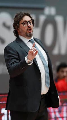 Basketball, BBL 2020 2021, Matchday 10, s Oliver Wuerzburg FC Bayern Muenchen Head Coach Andrea Trinchieri FC Bayern Muenchen , 03 02 2021, Basketball, BBL 2020 2021, Matchday 10, s Oliver Wuerzburg FC Bayern Muenchen, GER, Wuerzburg, s Oliver Arena, HMB Media Heiko Becker Pool Wuerzburg s Oliver Arena Bayern GER. Poolfoto HMB Media Heiko Becker Pool ,EDITORIAL USE ONLY