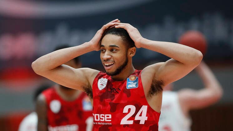 Basketball, BBL 2020 2021, 10 match day, s Oliver Wuerzburg FC Bayern Muenchen Cameron Hunt s Oliver Wuerzburg , 03 02 2021, Basketball, BBL 2020 2021, 10 match day, s Oliver Wuerzburg FC Bayern Muenchen, GER, Wuerzburg, s Oliver Arena, HMB Media Heiko Becker Pool Wuerzburg s Oliver Arena Bayern GER. Poolfoto HMB Media Heiko Becker Pool ,EDITORIAL USE ONLY