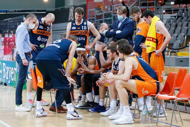 Leverkusen, Germany 03 February 2021 2 BBL Pro A 2020 2021 Bayer Giants Leverkusen vs Rostock Seawolves Time out at Rostock Seawolves Ostermann Arena North Rhine Westphalia. Copyright: xFotostandx xvanxderxVeldenx