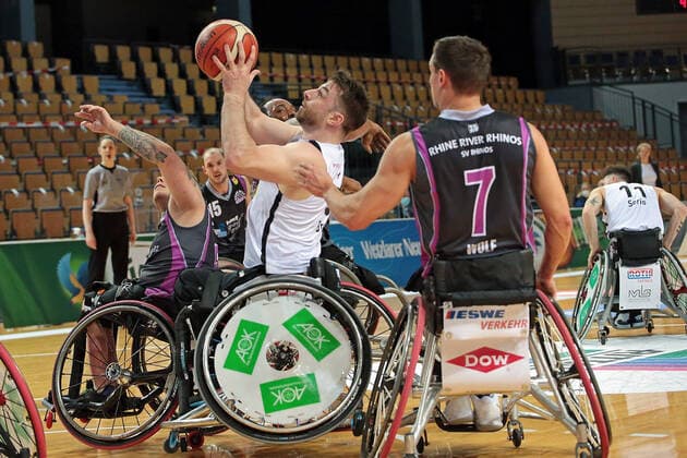 03 02 2021, xovx, wheelchair basketball, 1 Bundesliga, RSV Lahn Dill Rhine River Rhinos Wiesbaden v l Jim Palmer Rhine River Rhinos Wiesbaden , Tommie Lee Gray Rhine River Rhinos Wiesbaden , Simon Brown RSV Lahn Dill , Chayse Wolf Rhine River Rhinos Wiesbaden Wetzlar Rittal Arena Hessen Germany EN