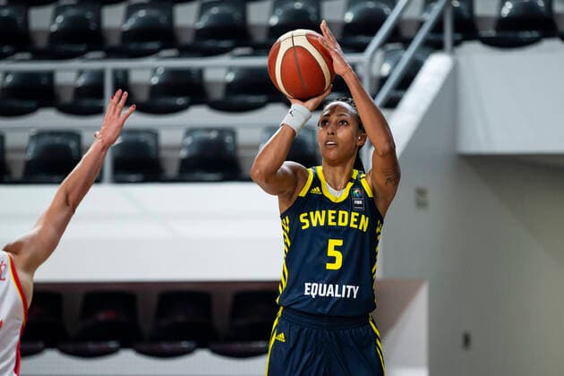 210204 Kalis Loyd of Sweden during the FIBA Women s Euro Qualifier basketball match between Montenegro and Sweden on February 4, 2021 in Podgorica Photo Nikola Krstic BILDBYRAN COP 307 XX0012 basket basketball fiba women s eurobasket qualifier montenegro sweden bbeng sverige montenegro,  Copyright: NIKOLAxKRSTIC BB210204BB446