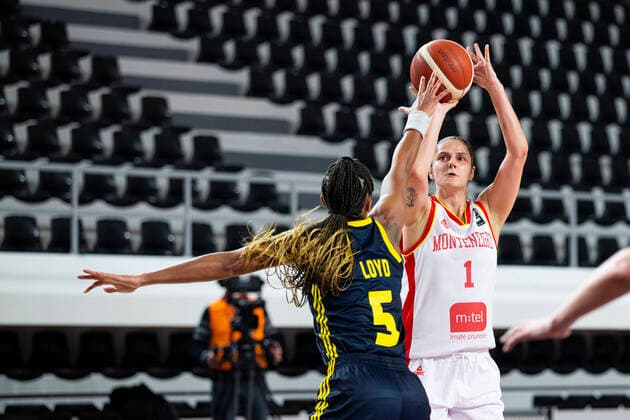 210204 Jelena Dubljevic of Montenegro during the FIBA Women s Euro Qualifier basketball match between Montenegro and Sweden on February 4, 2021 in Podgorica Photo Nikola Krstic BILDBYRAN COP 307 XX0012 basket basketball fiba women s eurobasket qualifier montenegro sweden bbeng sverige montenegro,  Copyright: NIKOLAxKRSTIC BB210204BB450