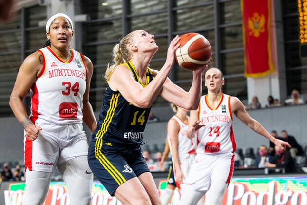 210204 Markeisha Gatling and Milica Jovanovic of Montenegro against Louce Halvarsson of Sweden during the FIBA Women s Euro Qualifier basketball match between Montenegro and Sweden on February 4, 2021 in Podgorica Photo Nikola Krstic BILDBYRAN COP 307 XX0012 basket basketball fiba women s eurobasket qualifier montenegro sweden bbeng sverige montenegro,  Copyright: NIKOLAxKRSTIC BB210204BB498
