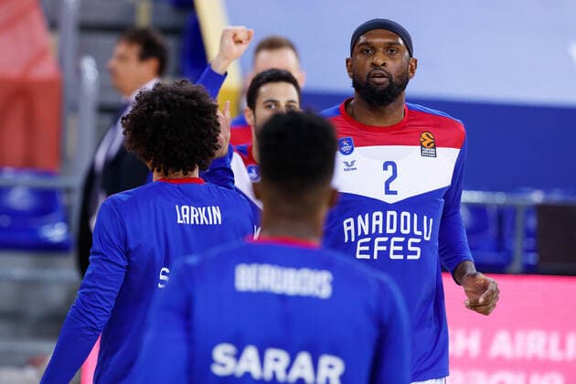 Basketball, EuroLeague, FC Barcelona - Anadolu Efes Istanbul February 4, 2021, Barcelona, Spain: Chris Singleton of Anadolu Efes Istanbul during the Turkish Airlines EuroLeague match between FC Barcelona, Barca and Anadolu Efes Istanbul at Palau Blaugrana in Barcelona, Spain. Barcelona Spain - ZUMAd159 20210204_zia_d159_074 Copyright: xDavidxRamirezx