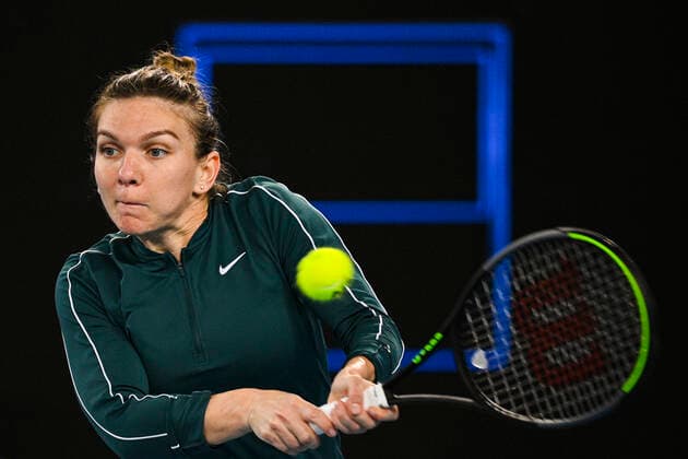 TENNIS GIPPSLAND TROPHY, Simona Halep of Romania in action during the Quarter Final Gippsland Trophy - WTA, Tennis Damen 500 match against Ekaterina Alexandrova of Russia at Melbourne Park in Melbourne, Friday, February 5, 2021. ( NO ARCHIVING, EDITORIAL USE ONLY, NO USE IN BOOKS WITHOUT CONSENT MELBOURNE VIC AUSTRALIA  Copyright: xDEANxLEWINSx 20210205001518454332