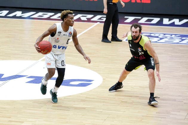 BBL easyCredit Basketball Bundesliga season 2020 2021 16 matchday on Friday, 05 February 2021 at edel optics de Arena in Hamburg Hamburg Towers Medi Bayreuth v l TJ Shorts II Towers , Bastian Doreth Bayreuth Hamburg Towers Medi Bayreuth