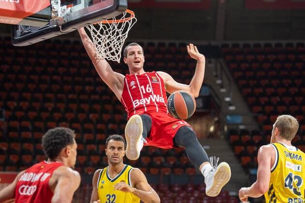 Paul Zipser 16 FC Bayern , dunk, FC Bayern Basketball vs Alba Berlin, EuroLeague, 05 02 2021 Munich Bavaria Germany Copyright: xkolbert-press UlrichxGamelx
