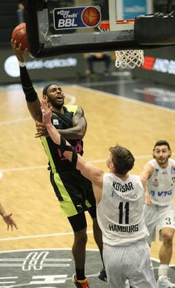 Derek Pardon Bayreuth throws against Maik KOTSAR Towers Basketball Men BBL on Fri 05 02 2021 Hamburg Towers Medi Bayreuth