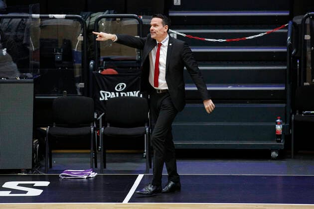 BBL easyCredit Basketball Bundesliga Season 2020 2021 16 Matchday on Friday, 05 February 2021 at edel optics de Arena in Hamburg Hamburg Towers Medi Bayreuth Headcoach Raoul Korner Bayreuth Hamburg Towers Medi Bayreuth