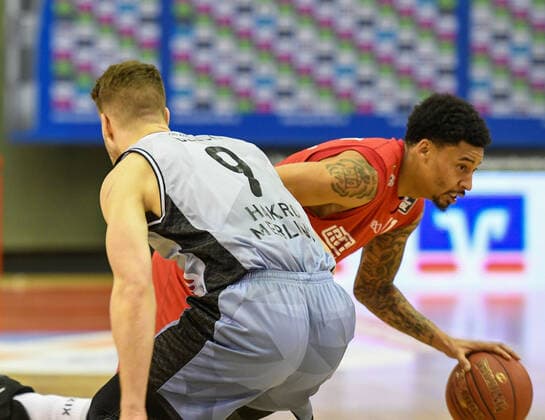 Fabian Bleck, Diante Garrett Basketball Bundesliga, Basketball season 2020 2021, 16 matchday, Germany, easyCredit BBL, Germany, Giessen 46ers, giessen red, men, Jobstairs GIESSEN 46ers Hakro Merlins Crailsheim, men, Crailsheim light blue